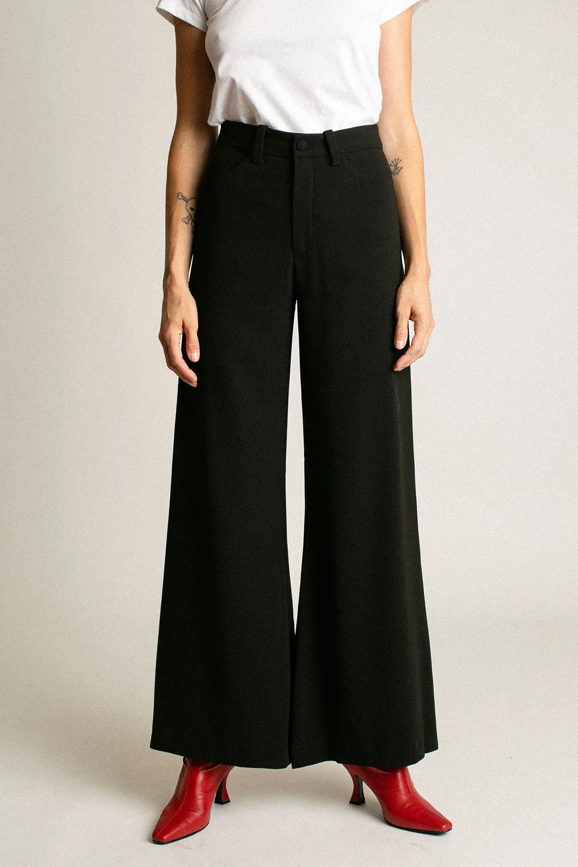 Black Drape Petiso Pant