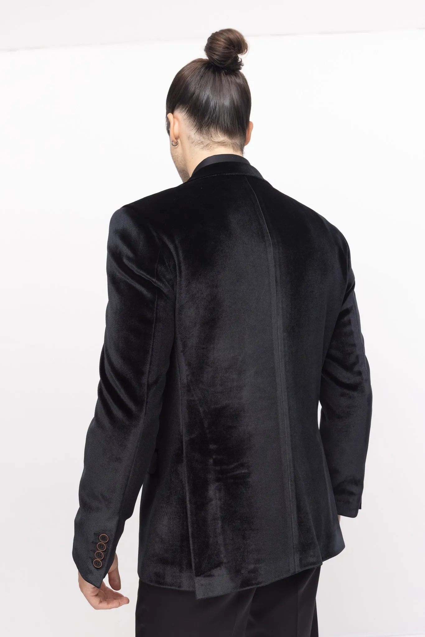 Dumond Peak Lapel Velvet Dinner Jacket - Black