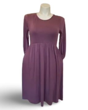 Gathered Waist Pocketed Midi Dress in Smokey Plum