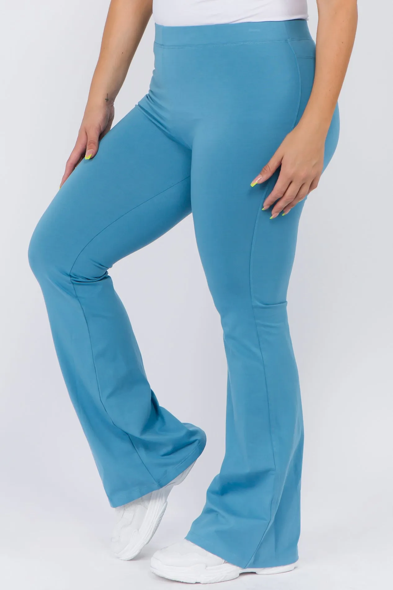 Plus Size Flared Out High Rise Leggings